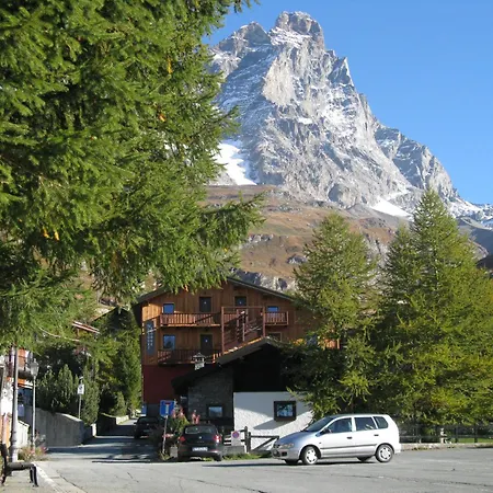 Hosquet Lodge-3